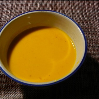 南瓜とサツマイモのスープ